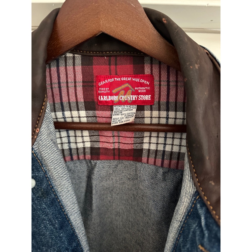 Vintage Marlboro Country Store Denim Jacket Leather Collar Flannel Lined Medium